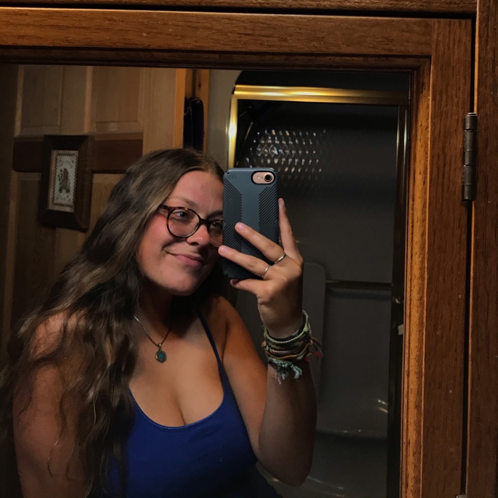 Meet your Posher, Ashley